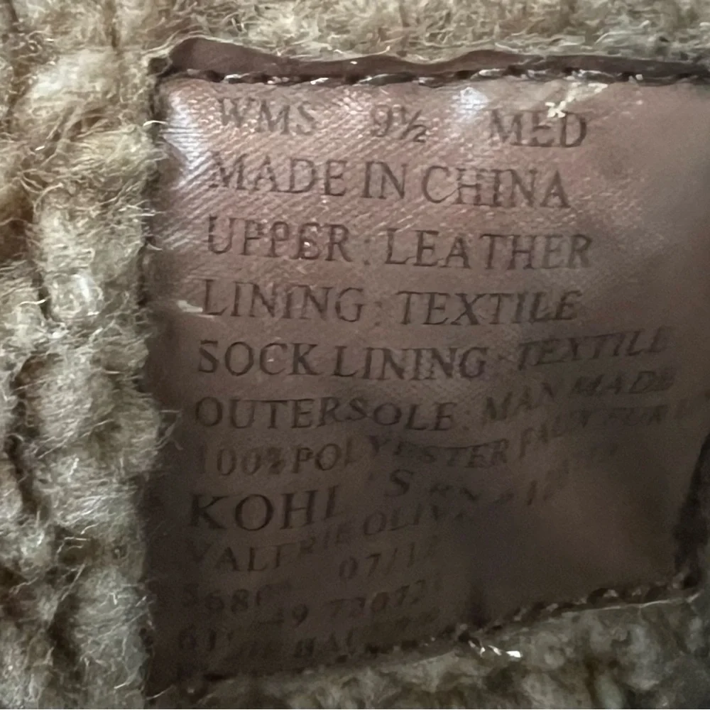 Eddie Bauer size 9 1/2 Green Suede Faux Fur Lining Ankle Boots